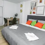 11 Steps Apartment